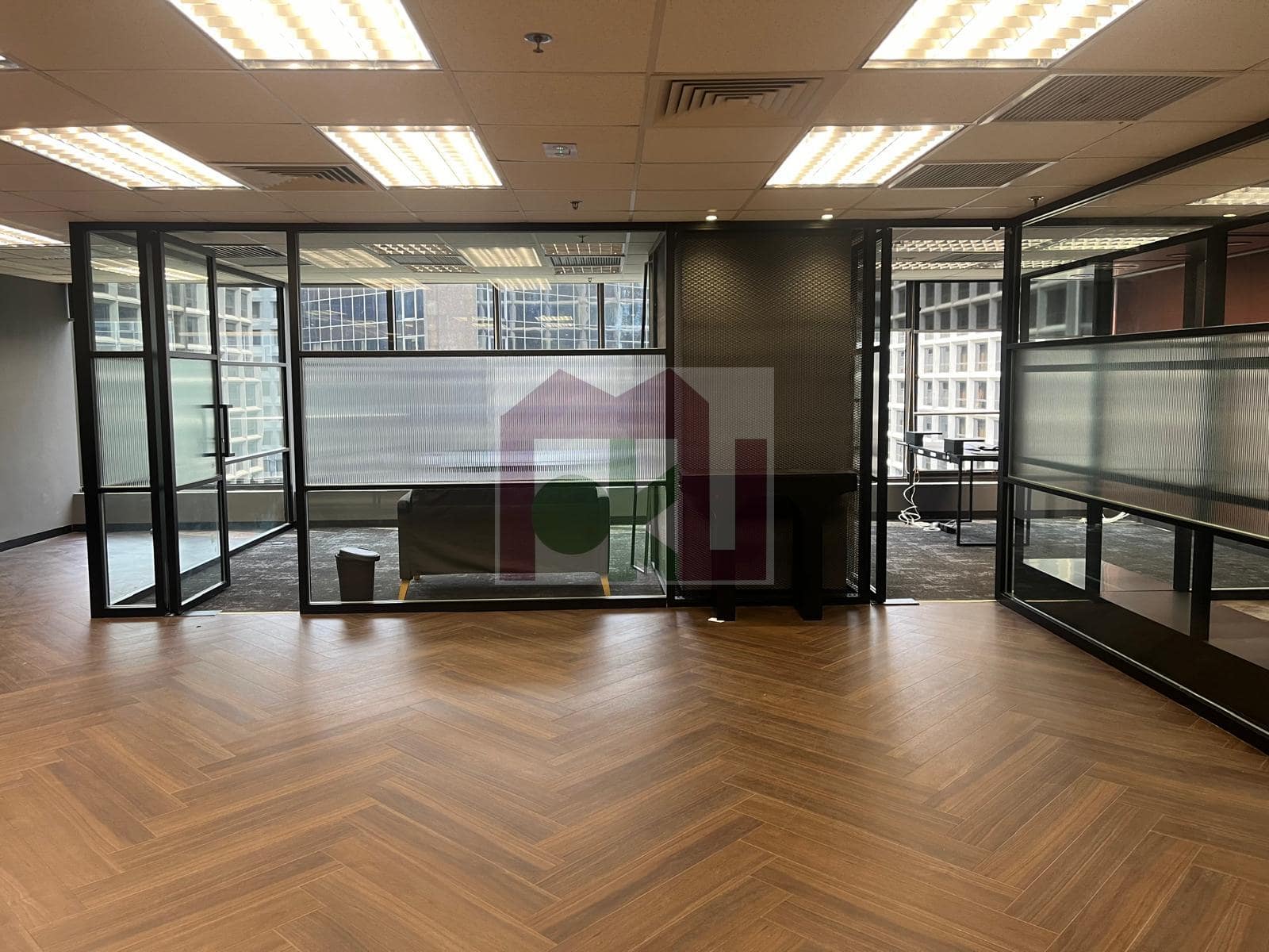 Tsim Sha Tsui Centre - West Wing building or unit photo